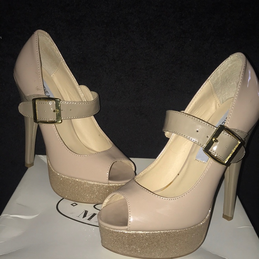 Steve Madden New nude gold glittery peep toe heels